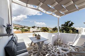 Blue Waves Suites & Apartments To Kyma