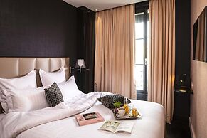 First Hotel Paris Tour Eiffel