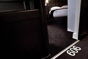 First Hotel Paris Tour Eiffel