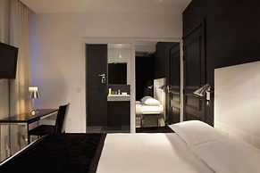 First Hotel Paris Tour Eiffel