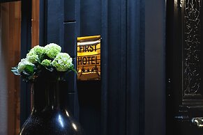 First Hotel Paris Tour Eiffel