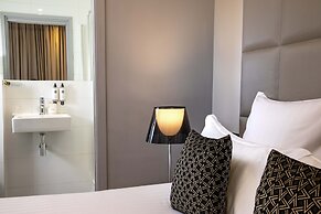 First Hotel Paris Tour Eiffel