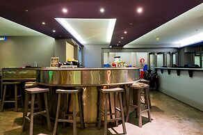 Elina Hotel Apartments