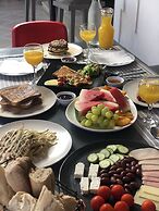 Elina Hotel Apartments