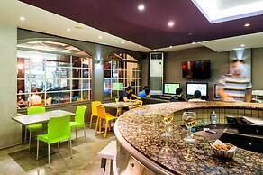 Elina Hotel Apartments