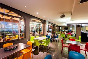 Elina Hotel Apartments