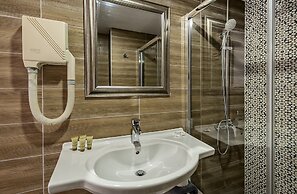 Elina Hotel Apartments