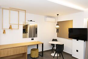 Elina Hotel Apartments