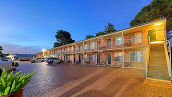 North Parkes Motel