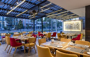 One Sixteen Hotel