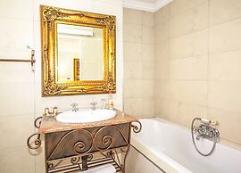 Afrique Boutique Hotel O.R. Tambo