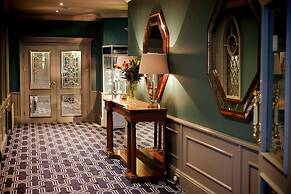 Racket Hall Country House