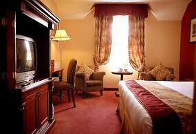 Racket Hall Country House