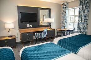 Riverside Park Hotel and Leisure Club