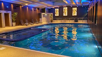 Riverside Park Hotel and Leisure Club