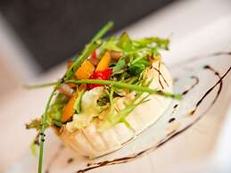 Riverside Park Hotel and Leisure Club