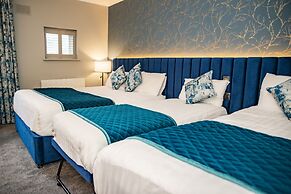 Riverside Park Hotel and Leisure Club