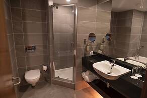 Riverside Park Hotel and Leisure Club