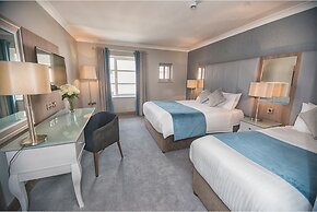 Riverside Park Hotel and Leisure Club