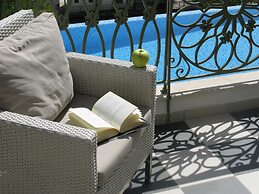 Irida Boutique Hotel