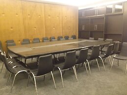 MidTown Hotel & Suites