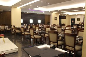 MidTown Hotel & Suites