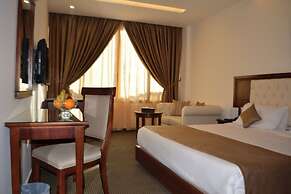 MidTown Hotel & Suites