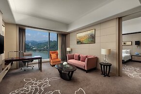 Crowne Plaza Yichang by IHG