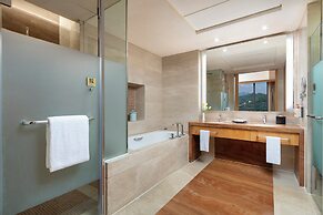 Crowne Plaza Yichang by IHG