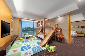 Crowne Plaza Yichang by IHG