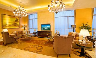 Crowne Plaza Yichang by IHG