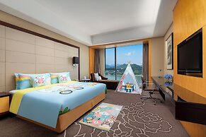 Crowne Plaza Yichang by IHG