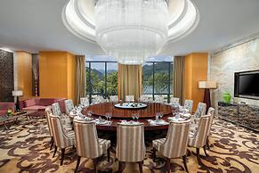 Crowne Plaza Yichang by IHG