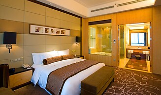 Crowne Plaza Yichang by IHG