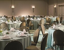 Crowne Plaza Charleston Airport - Conv Ctr by IHG