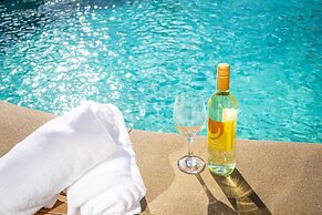 Crowne Plaza Charleston Airport - Conv Ctr by IHG