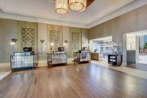 Crowne Plaza Charleston Airport - Conv Ctr by IHG