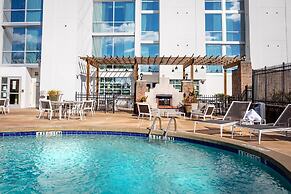 Crowne Plaza Charleston Airport - Conv Ctr by IHG