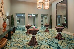 Crowne Plaza Charleston Airport - Conv Ctr by IHG