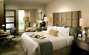 Crowne Plaza Charleston Airport - Conv Ctr by IHG