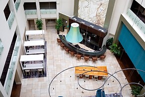 Crowne Plaza Charleston Airport - Conv Ctr by IHG