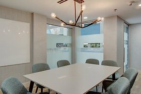 Crowne Plaza Charleston Airport - Conv Ctr by IHG