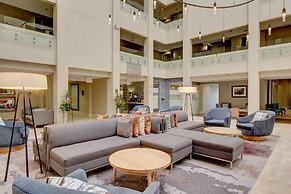 Crowne Plaza Charleston Airport - Conv Ctr by IHG