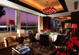 Huaqiao New Century Grand Hotel