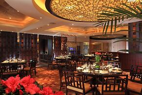 Huaqiao New Century Grand Hotel