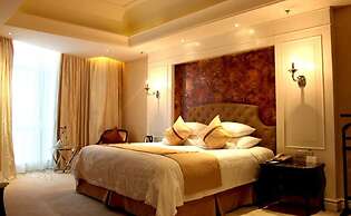 Huaqiao New Century Grand Hotel