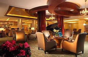 Huaqiao New Century Grand Hotel