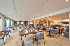 Cascade Wellness Resort