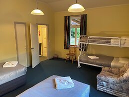 Willowbrook Country Apartments