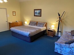 Willowbrook Country Apartments